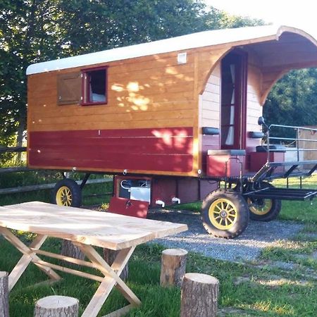 Veritable Roulotte Hippomobile "La Bailleul" Mentheville المظهر الخارجي الصورة