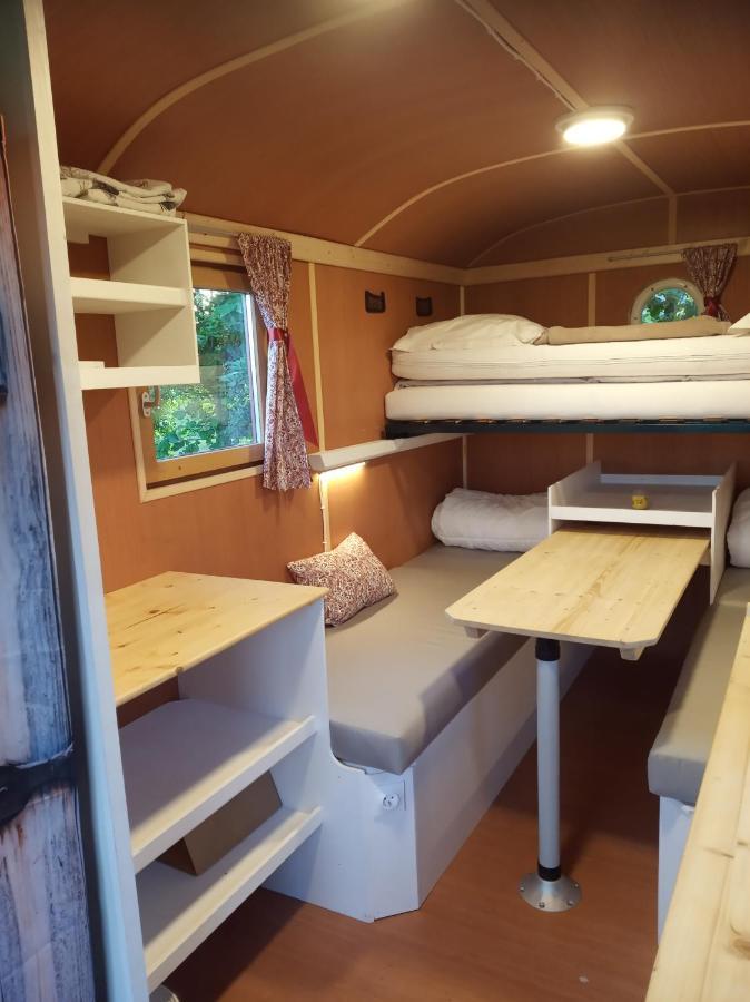 Veritable Roulotte Hippomobile "La Bailleul" Mentheville المظهر الخارجي الصورة